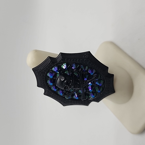 GASOLINE GLAMOUR SKULL BONES RHINESTONE MINI RING - Picture 2 of 5